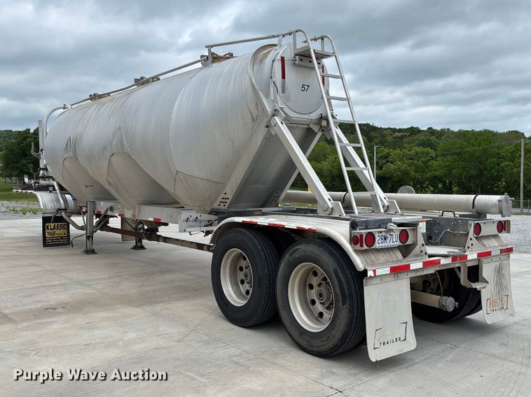 image for item FC5611 2012 Heil pneumatic dry bulk trailer