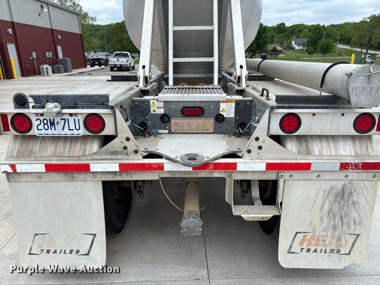 image for item FC5611 2012 Heil pneumatic dry bulk trailer