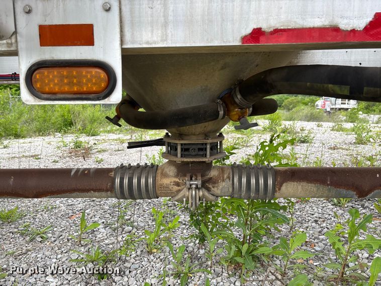 image for item FC5612 2012 Heil pneumatic dry bulk trailer