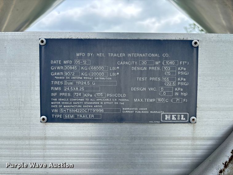 image for item FC5612 2012 Heil pneumatic dry bulk trailer