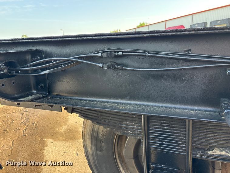 image for item FG0268 1990 International 4800 truck cab and chassis