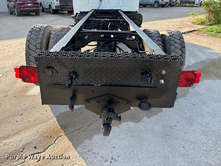 image for item FG0268 1990 International 4800 truck cab and chassis