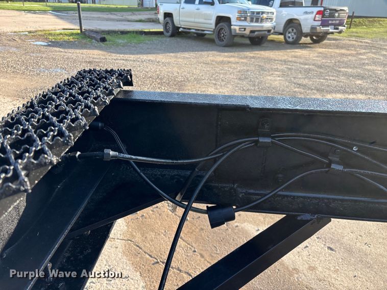 image for item FG0268 1990 International 4800 truck cab and chassis