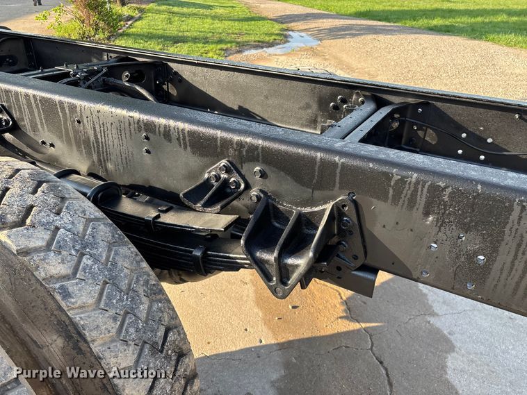 image for item FG0268 1990 International 4800 truck cab and chassis