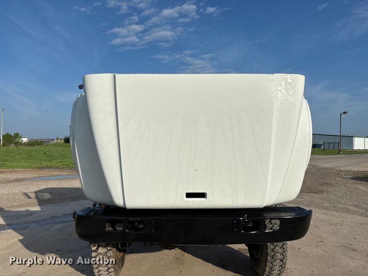 image for item FG0268 1990 International 4800 truck cab and chassis