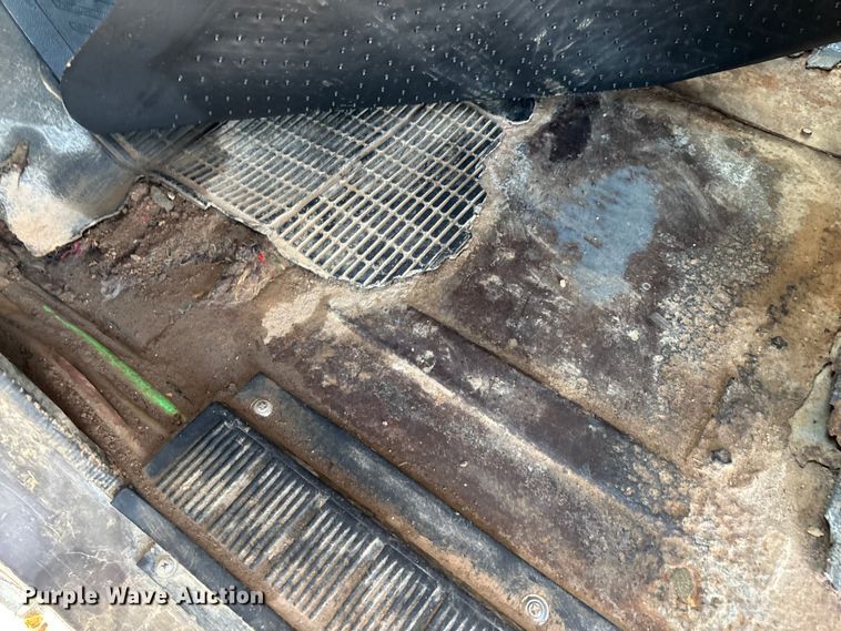 image for item FG0268 1990 International 4800 truck cab and chassis