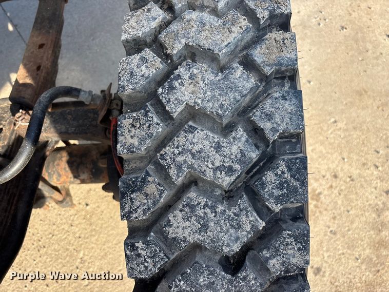 image for item FG0268 1990 International 4800 truck cab and chassis