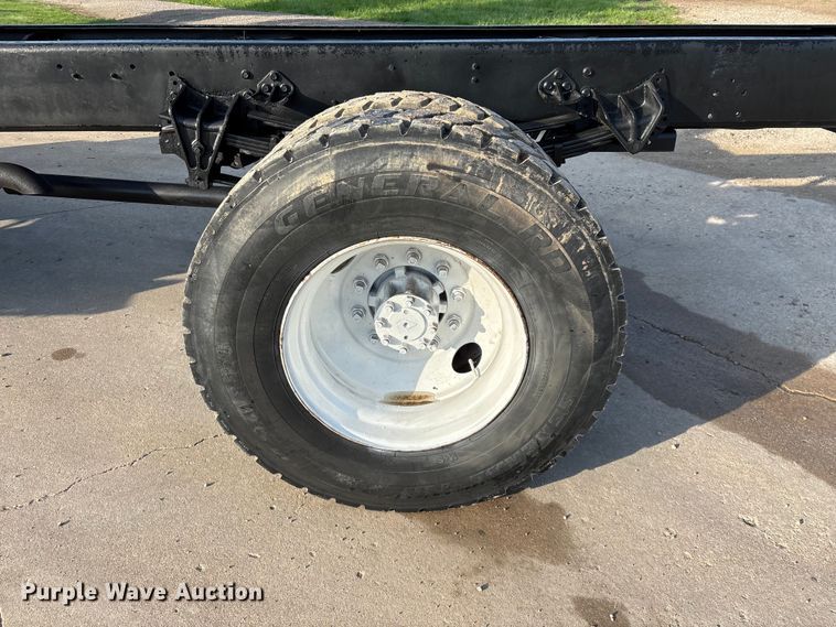 image for item FG0268 1990 International 4800 truck cab and chassis