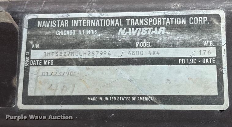 image for item FG0268 1990 International 4800 truck cab and chassis