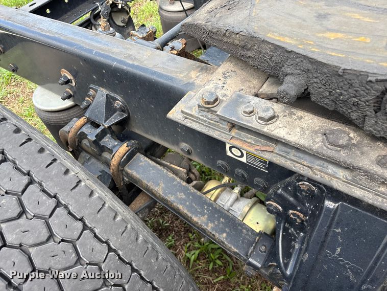 image for item FG0270 2014 Kenworth T680 semi truck