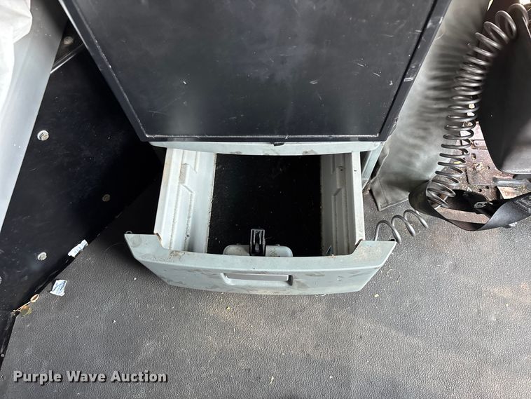 image for item FG0270 2014 Kenworth T680 semi truck