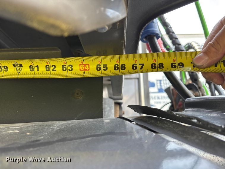 image for item FG0270 2014 Kenworth T680 semi truck
