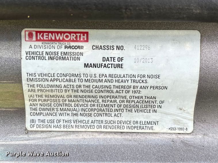 image for item FG0270 2014 Kenworth T680 semi truck