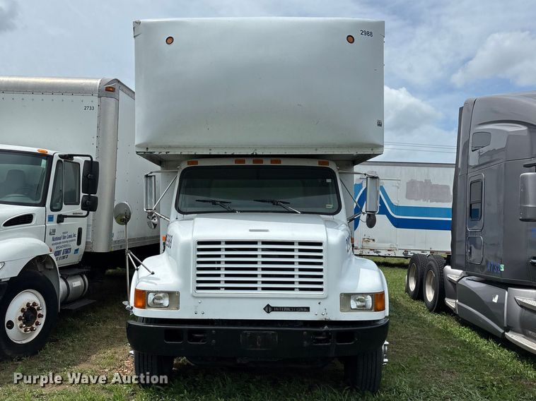 image for item FG0271 2001 International 4700 box truck