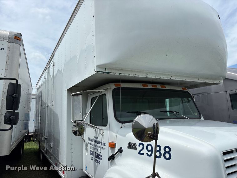 image for item FG0271 2001 International 4700 box truck
