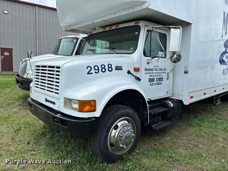 image for item FG0271 2001 International 4700 box truck