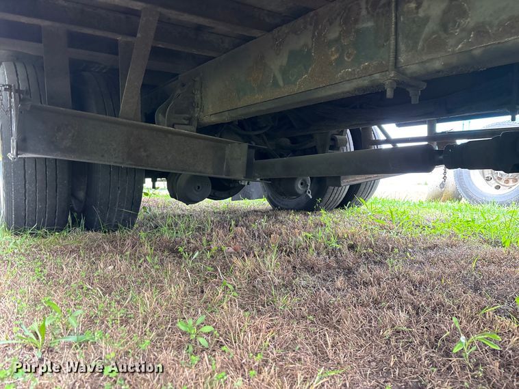 image for item FG0271 2001 International 4700 box truck