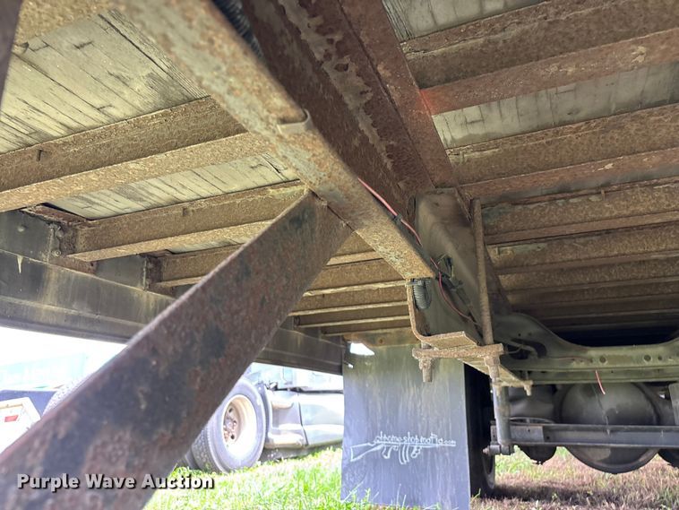 image for item FG0271 2001 International 4700 box truck