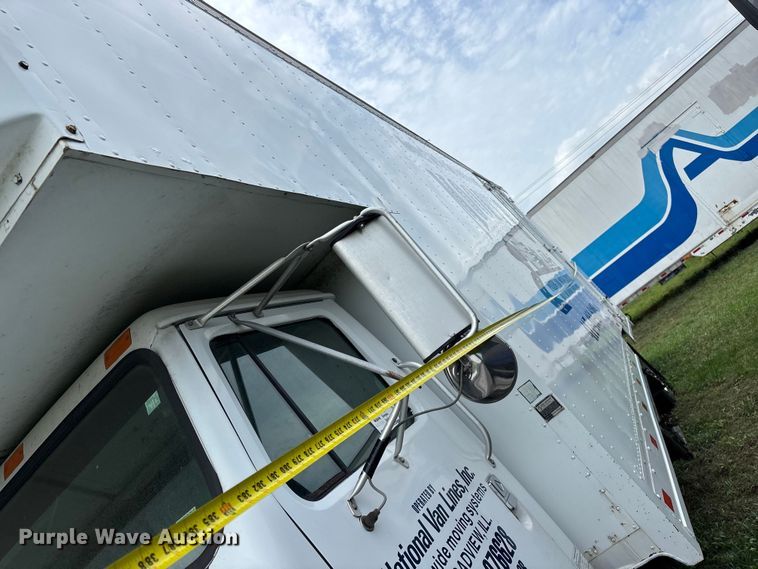 image for item FG0271 2001 International 4700 box truck