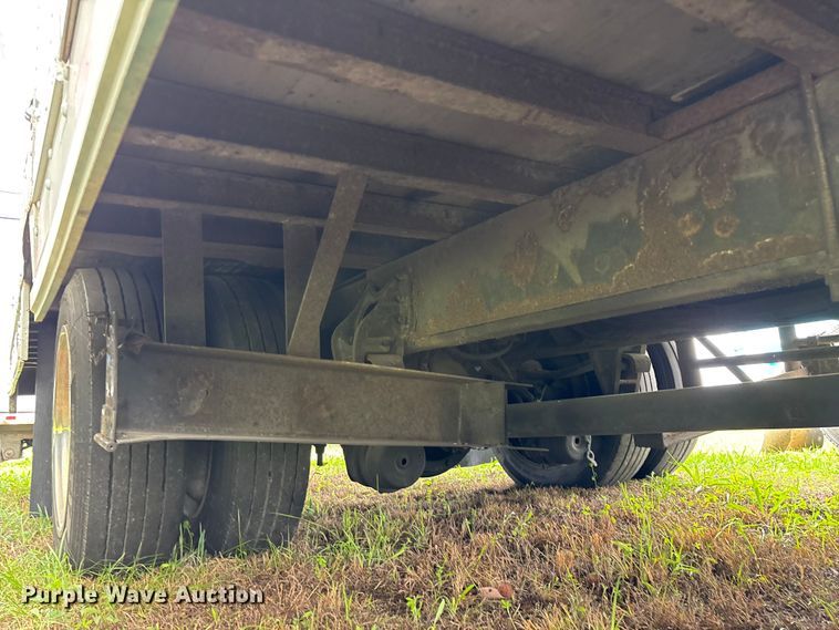 image for item FG0271 2001 International 4700 box truck
