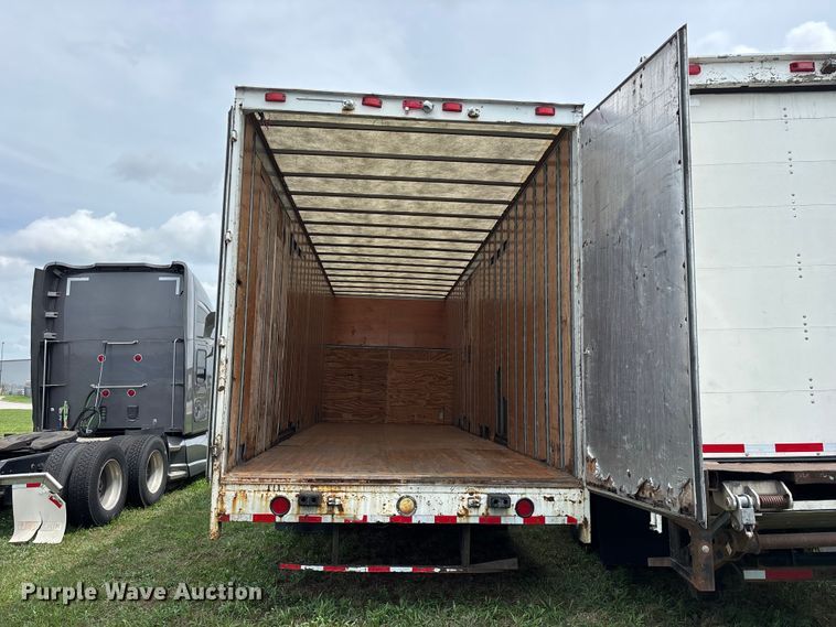 image for item FG0271 2001 International 4700 box truck