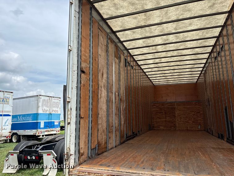 image for item FG0271 2001 International 4700 box truck