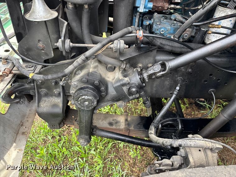 image for item FG0271 2001 International 4700 box truck
