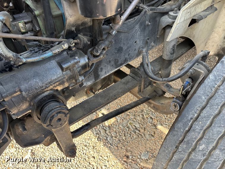 image for item FG0328 1998 International 9200  semi truck