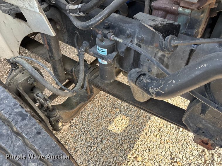 image for item FG0328 1998 International 9200  semi truck