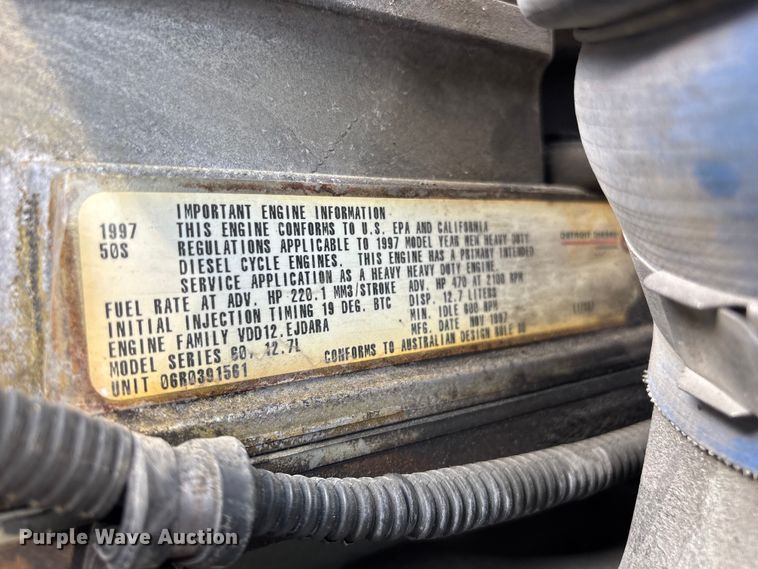 image for item FG0328 1998 International 9200  semi truck