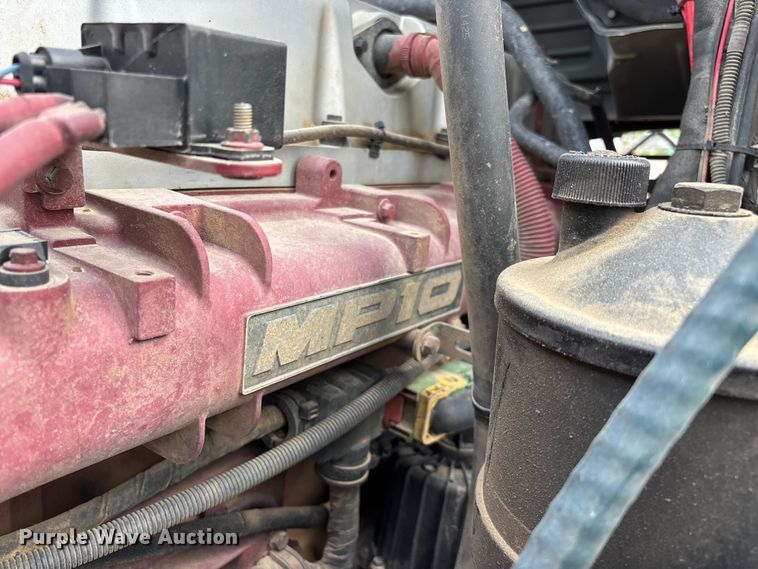 image for item FG0329 2016 Mack Titan TD713  semi truck