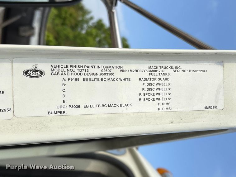 image for item FG0329 2016 Mack Titan TD713  semi truck