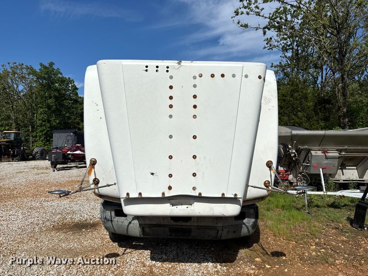 image for item FG0338 1995 Freightliner USF-1E truck cab and chassis