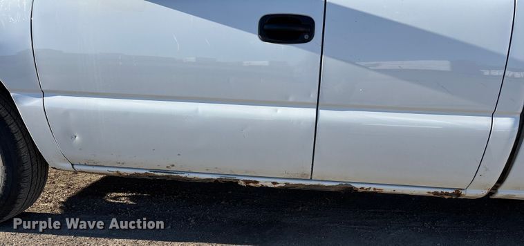 image for item FG1091 2006 GMC Sierra 1500 Ext. Cab pickup truck