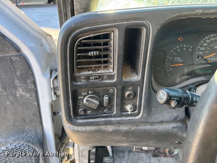 image for item FG1091 2006 GMC Sierra 1500 Ext. Cab pickup truck