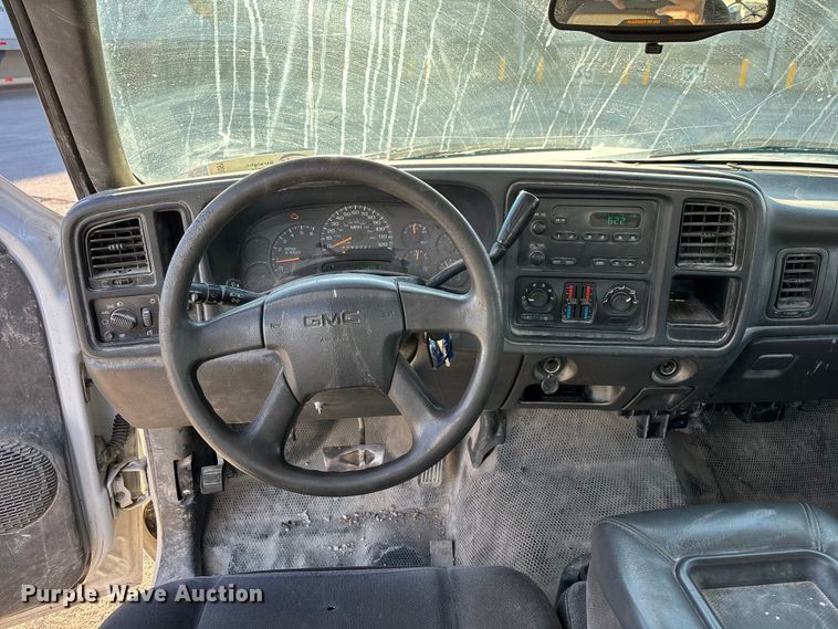 image for item FG1091 2006 GMC Sierra 1500 Ext. Cab pickup truck