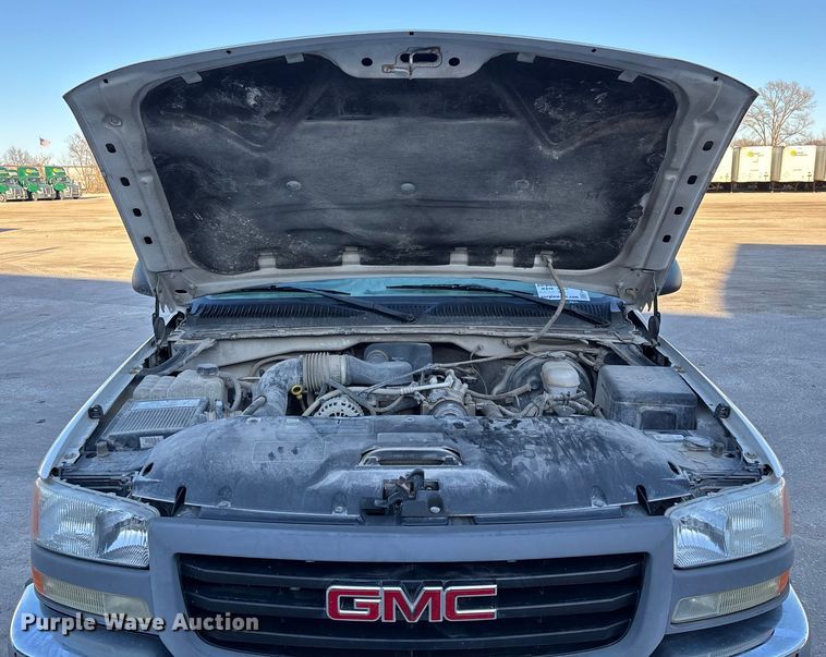 image for item FG1091 2006 GMC Sierra 1500 Ext. Cab pickup truck