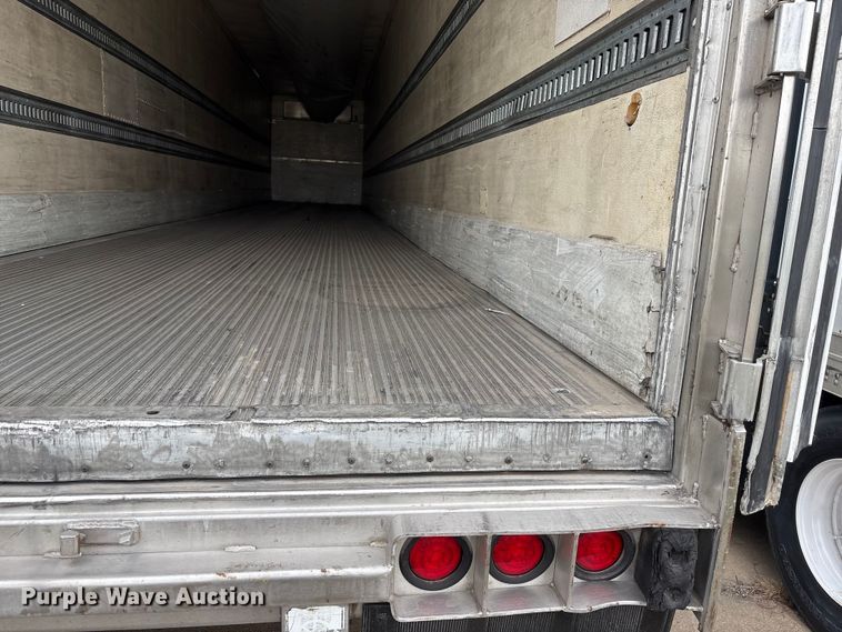 image for item FG2818 2001 Great Dane 701 TZ-1A refrigerated van trailer