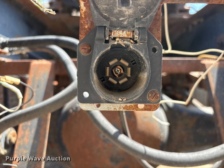 image for item FG2962 1979 International Harvester F-2275 semi truck