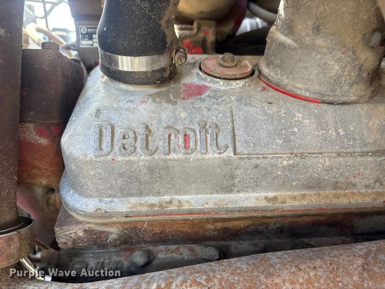 image for item FG2962 1979 International Harvester F-2275 semi truck
