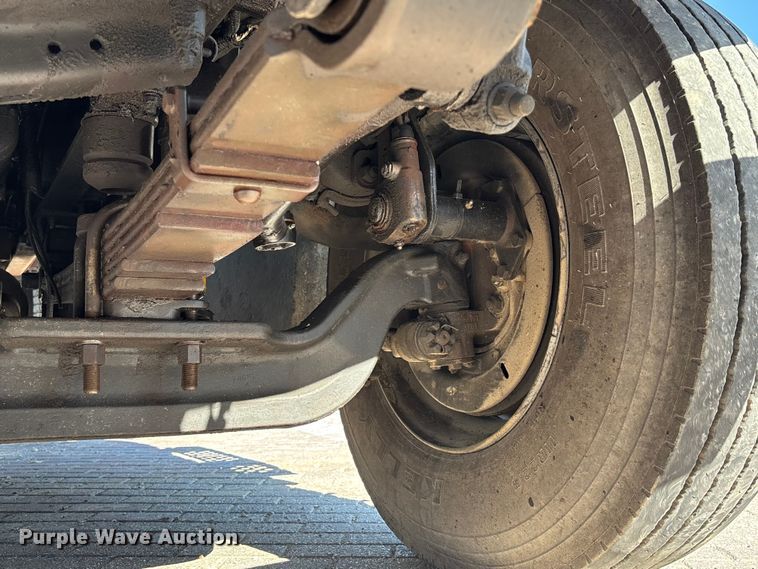 image for item FH7064 2003 Chevrolet C8500 flatbed truck