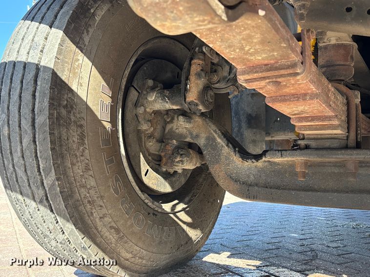 image for item FH7064 2003 Chevrolet C8500 flatbed truck