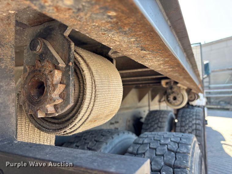 image for item FH7064 2003 Chevrolet C8500 flatbed truck