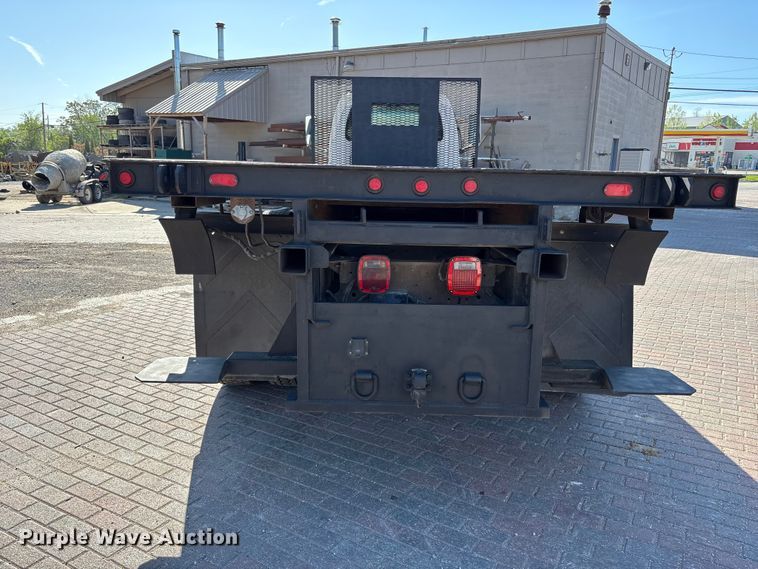 image for item FH7064 2003 Chevrolet C8500 flatbed truck