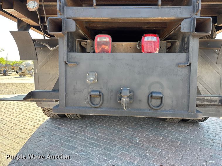 image for item FH7064 2003 Chevrolet C8500 flatbed truck