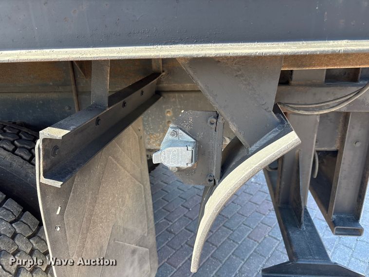 image for item FH7064 2003 Chevrolet C8500 flatbed truck