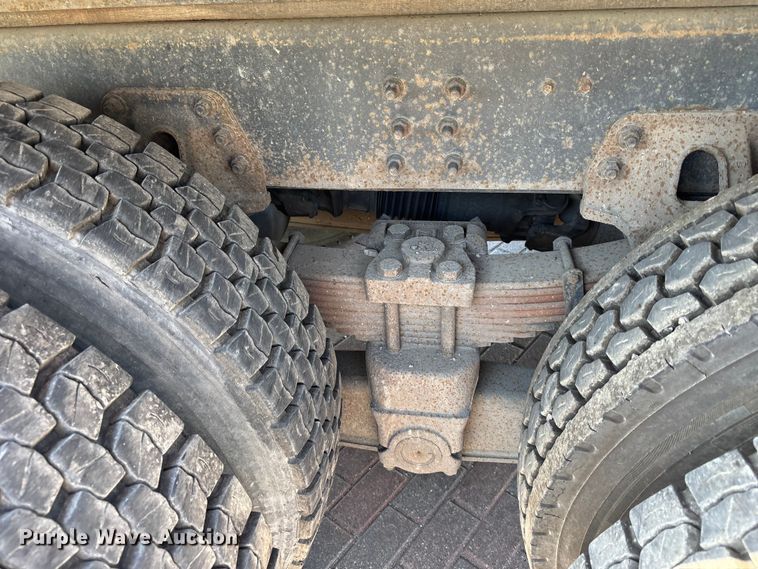 image for item FH7064 2003 Chevrolet C8500 flatbed truck