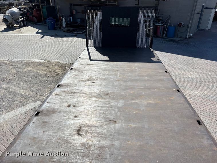 image for item FH7064 2003 Chevrolet C8500 flatbed truck