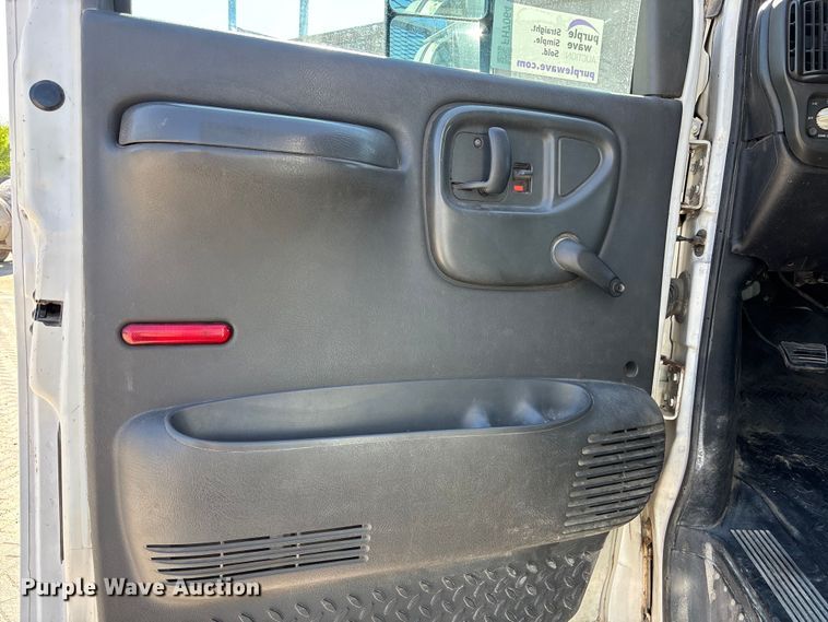 image for item FH7064 2003 Chevrolet C8500 flatbed truck