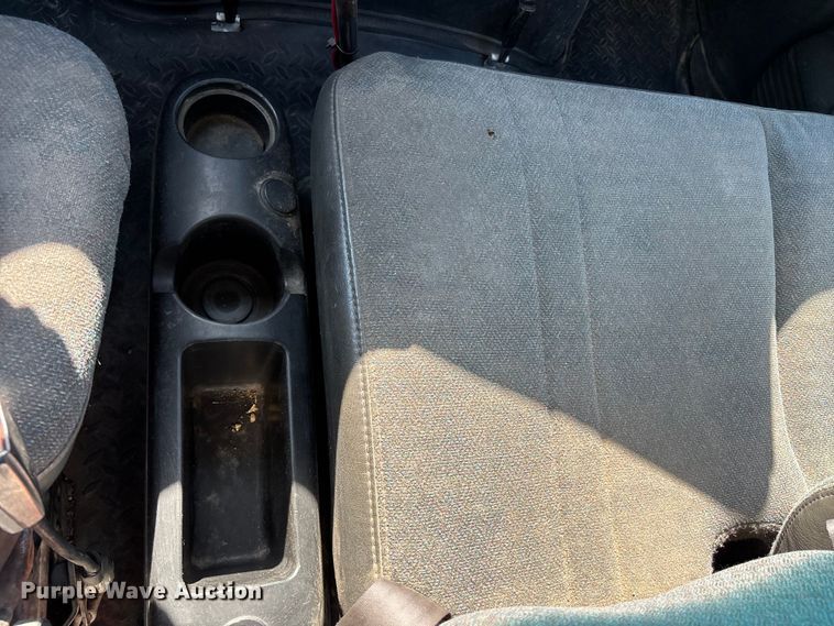 image for item FH7064 2003 Chevrolet C8500 flatbed truck